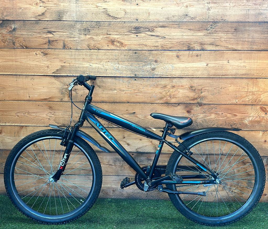 Altec Nevada 26inch 39cm